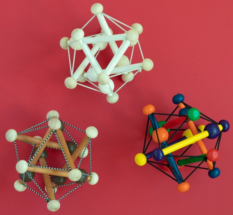 Brązowa przestrzenna bryła Manhattan Toy - obrazek 3