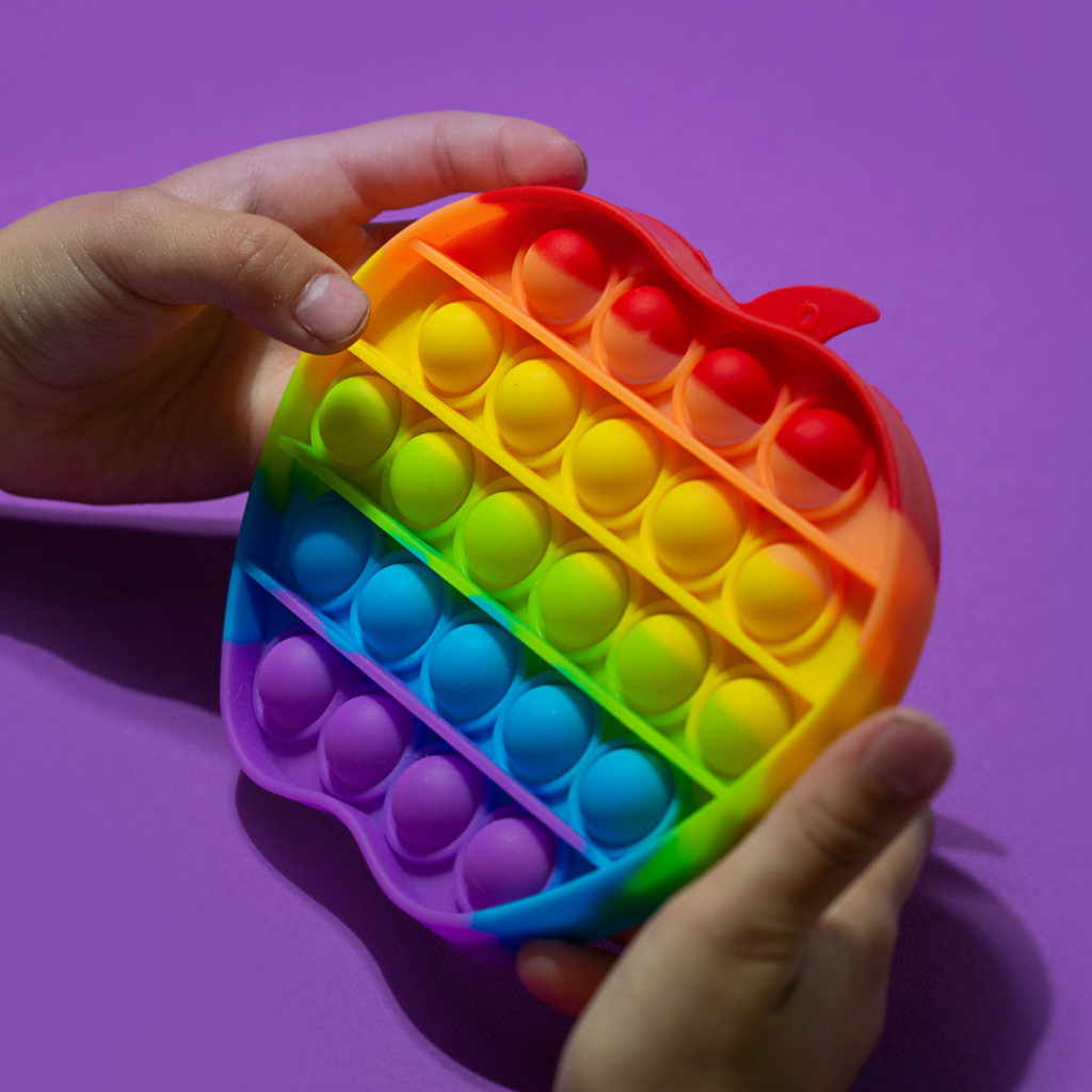 Zabawki Antystresowe: Narzędzia do Łagodzenia Napięcia.