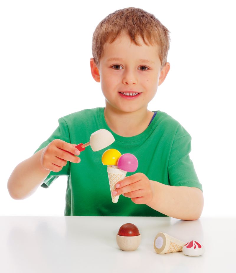 Zabawa w przygotowywanie przyjęcia Lody Erzi - obrazek 4