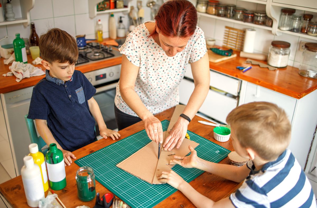 zabawy z dziećmi w domu